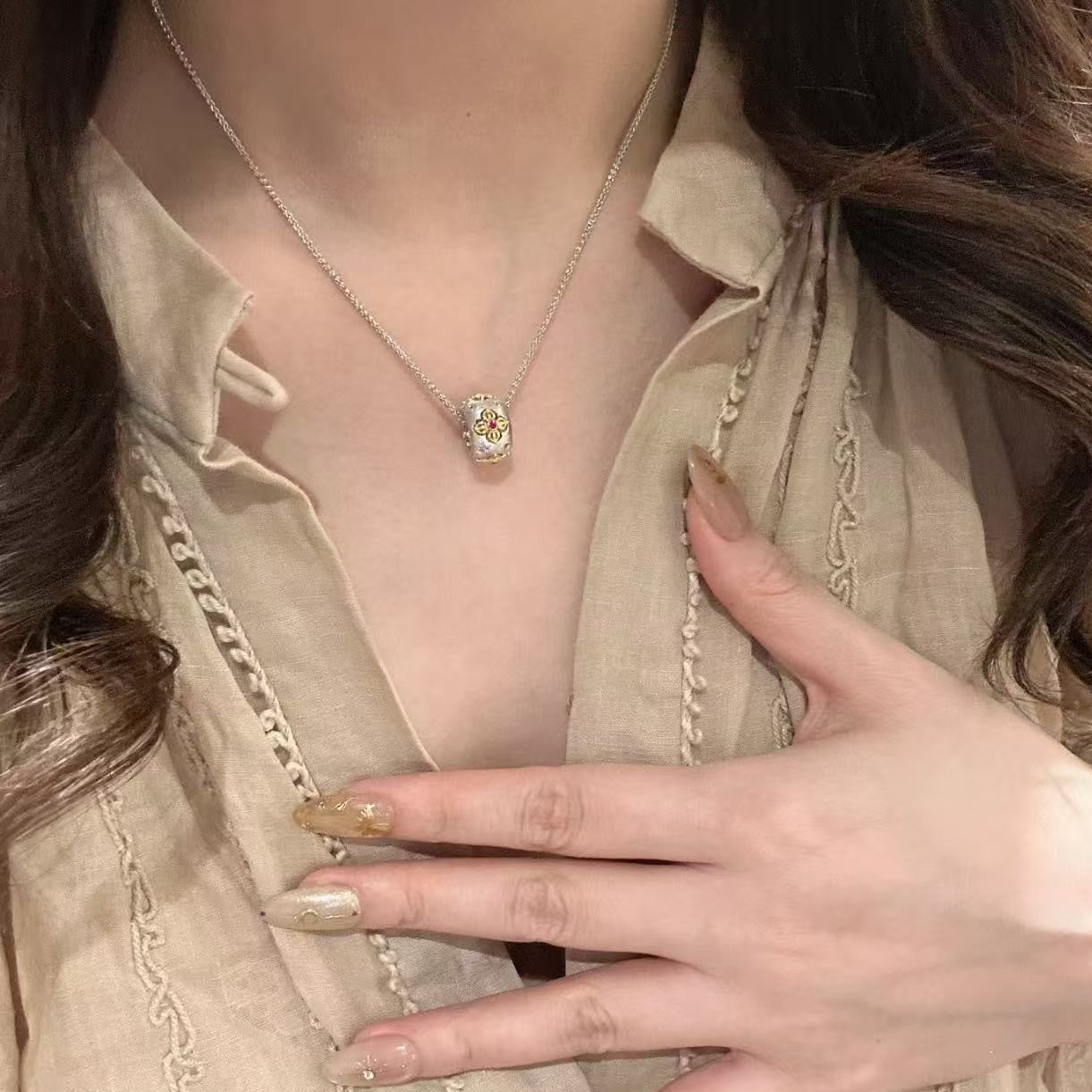 Bujia Style Brushed Craft Vajra Pendant Necklace Light Luxury Retro High-end Clavicle Chain