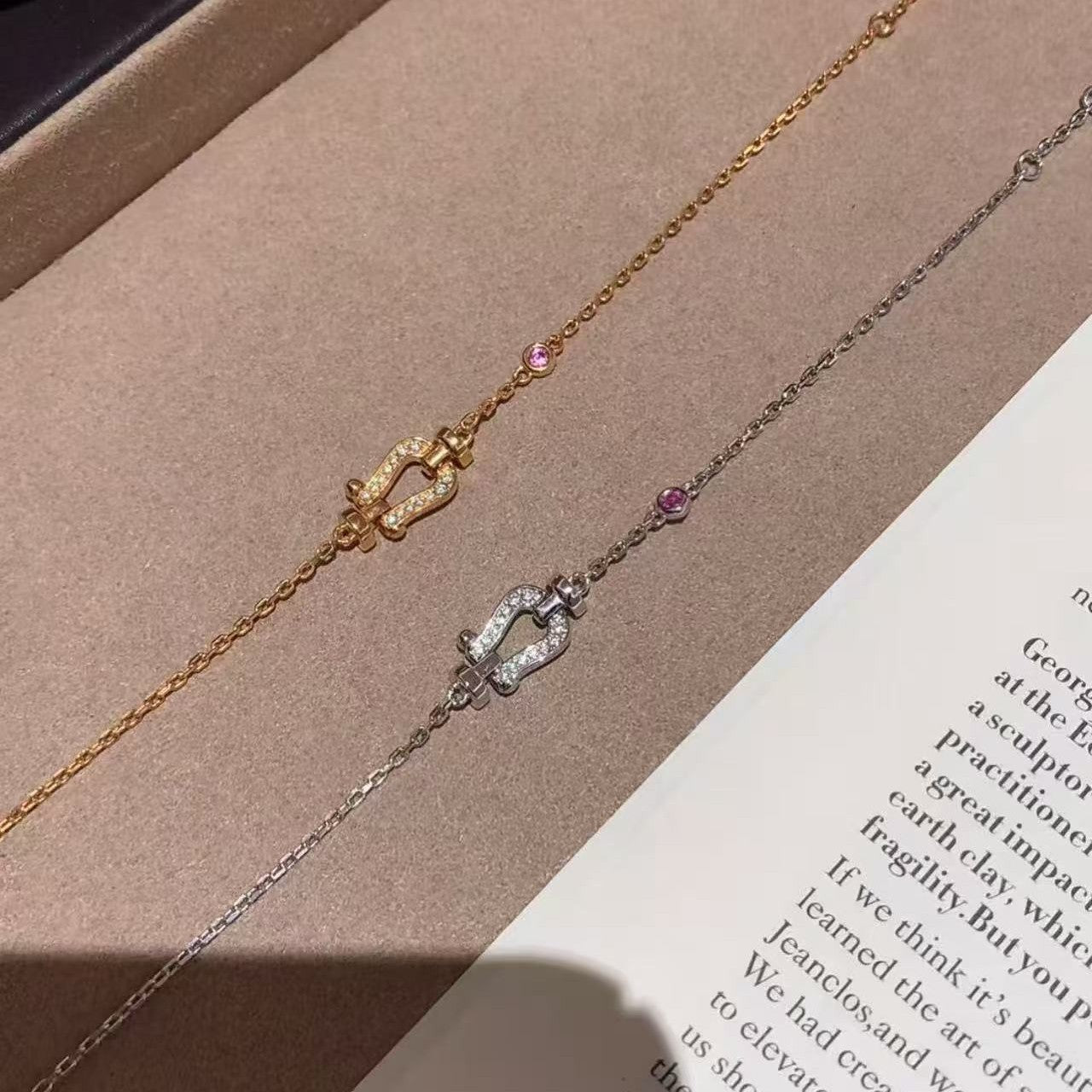 S925 Sterling Silver High Carbon Diamond Light Luxury Style Horseshoe Buckle Bracelet Elegant Simple High-end Versatile Style Niche Design