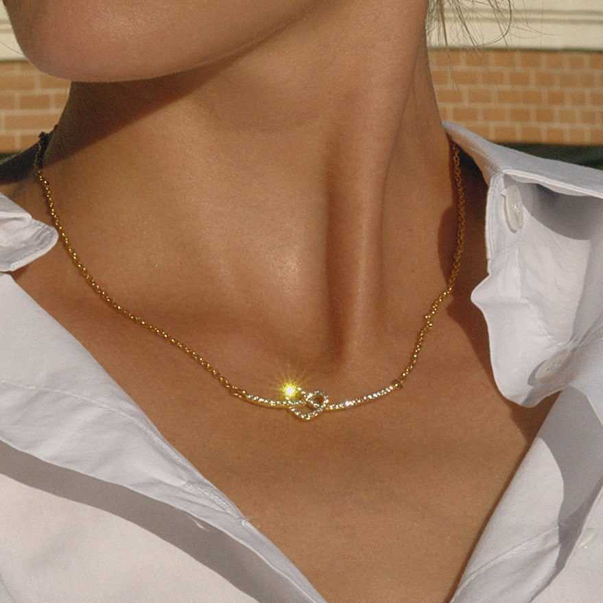 Titanium Steel Rhinestone Heart Necklace Light Luxury Niche Collarbone Chain Stainless Steel Jewelry for Women High-End Feel Jewelry