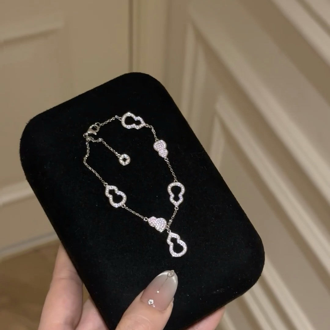 Gourd Bracelet for Women, Light Luxury, High-End Feel, Niche Design, Exquisite Retro Palace Style, Elegant Accessory