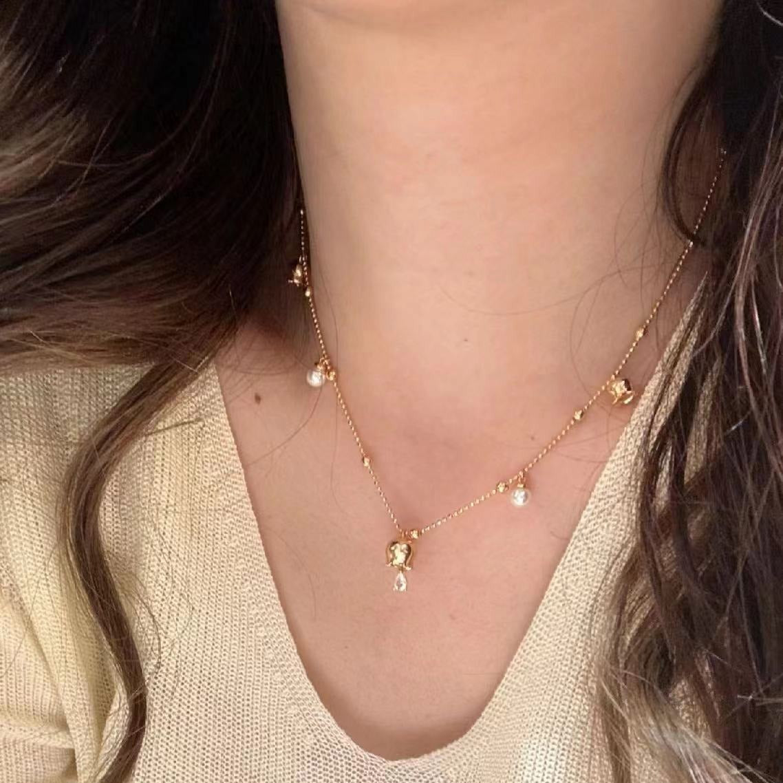 French-style High-end Tulip Pearl Necklace Light Luxury Retro Niche Design