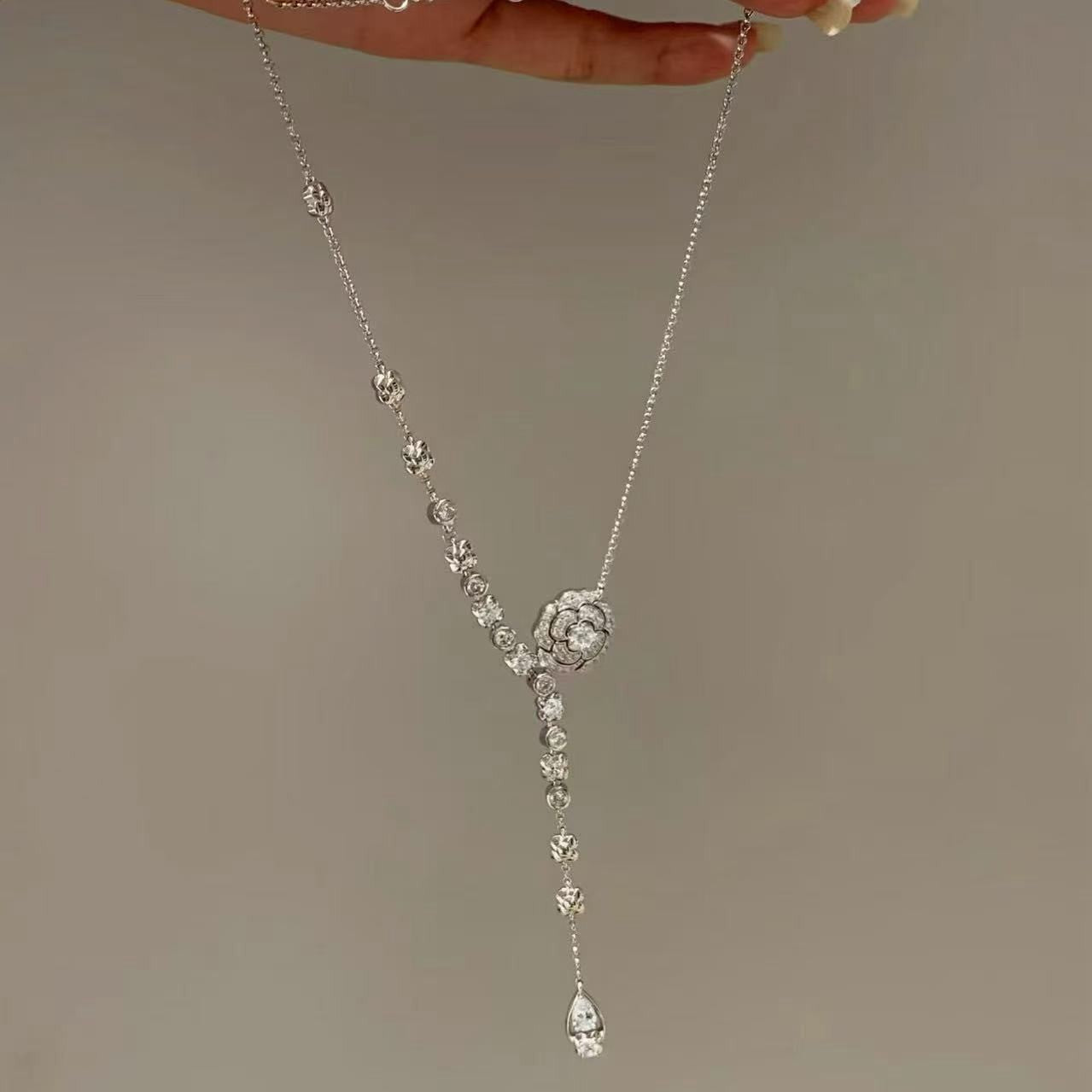 S925 Sterling Silver High Carbon Diamond Light Luxury Camellia Necklace High-end Elegant Versatile Jewelry