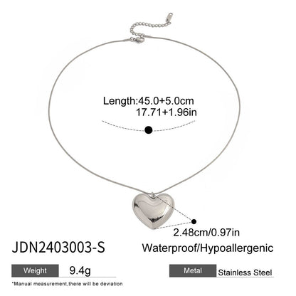 Titanium Steel Heart Necklace Accessories for Women, Light Luxury High-End Clavicle Chain, Stainless Steel Jewelry for Women, Non-Fading