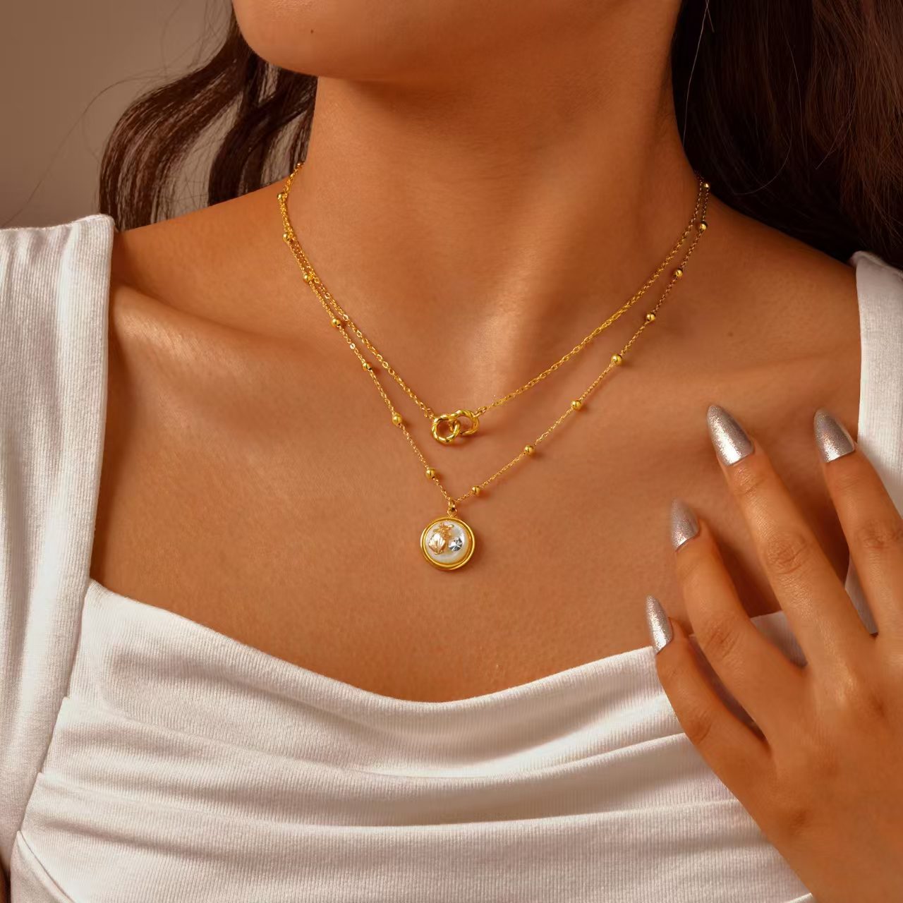 mermaid Ocean-Style Stainless Steel Bead-Separator Chain with Resin Round Pendant - Gold Beach Collarbone Chain