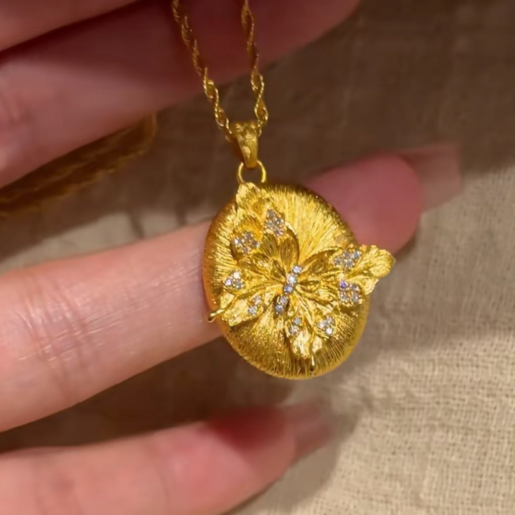 Light Luxury Style S925 Silver Brushed Three-Dimensional Butterfly Necklace for Women, Exquisite Brushed Micro-Inlaid Luxurious Elegant Necklace