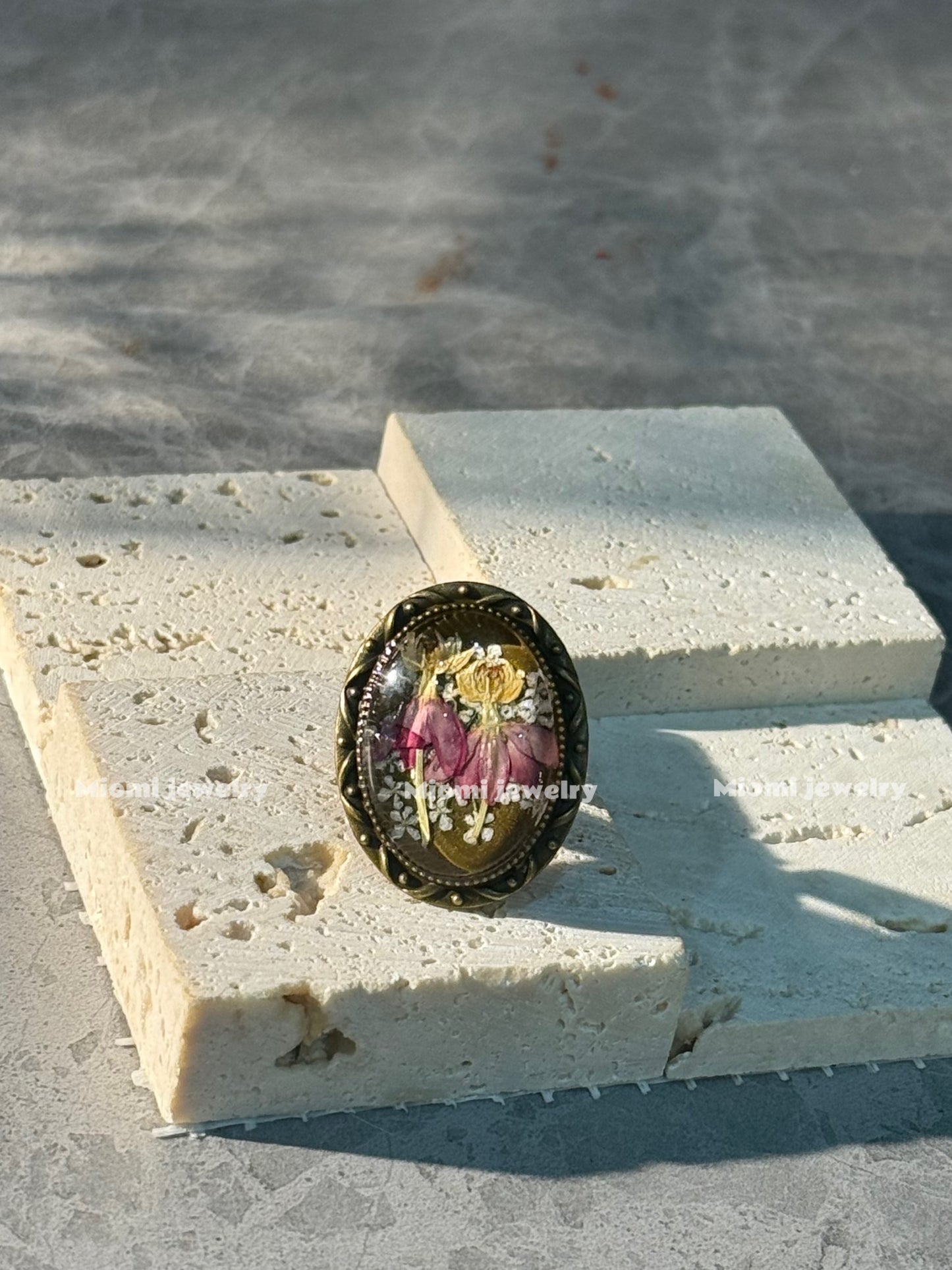 Vintage ring with flower💚