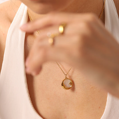 INS Style 18K Gold Titanium Steel Necklace for Women French Natural White Mother-of-Pearl Star Moon Round Pendant Stainless Steel Necklace