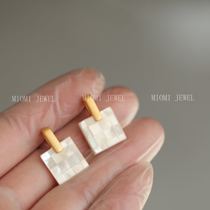 S925 Silver Needle High-Quality Splicing White Butterfly Shell Elegant Versatile Earrings Niche Commuting Stud Earrings
