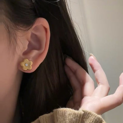 S925 Sterling Silver Brushed Small Gold Flower Earrings Niche Exquisite Light Luxury High-end Flower Earrings