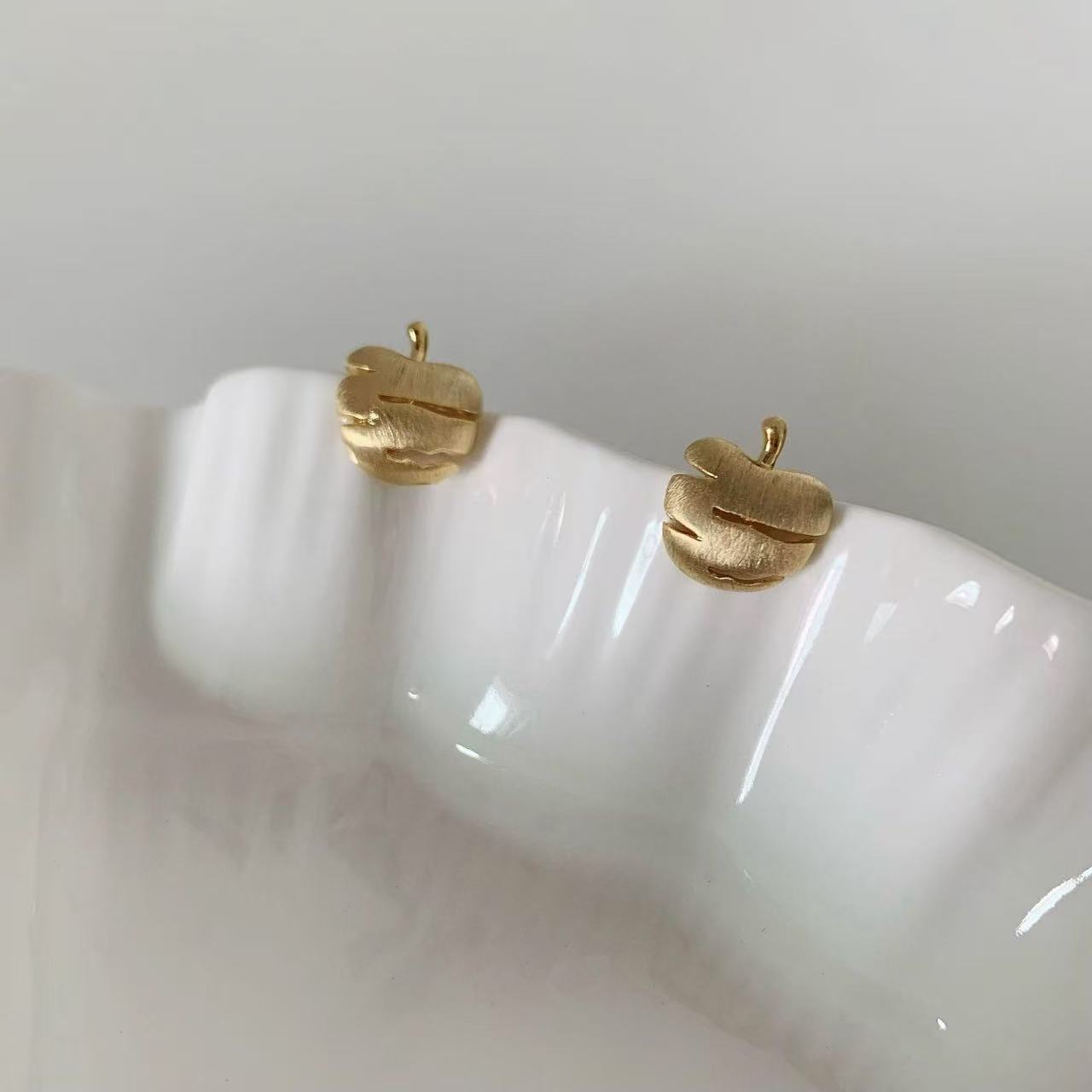 Pure Silver S925 Brushed Craft Apple Earrings Simple Fashion Niche High-end Exquisite Versatile
