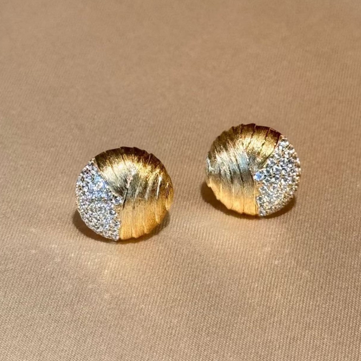 Italian Brushed Craft Earrings Light Luxury High-end Jewelry S925 Sterling Silver Forged Surface Micro Inlaid Diamond Earrings for Women New Style