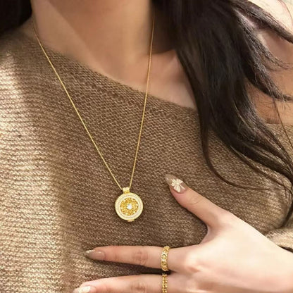 Traditional Compass Inlaid with Diamonds Pure Silver S925 Gawu Box Compass Manjushri Pure Silver Sweater Necklace