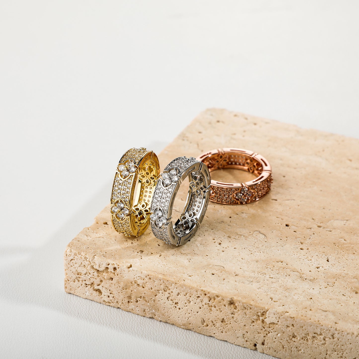 INS Trendy Unisex Micro Pave Starry Sky Zircon Ring Four-Leaf Clover Personality Hip-Hop Jewelry