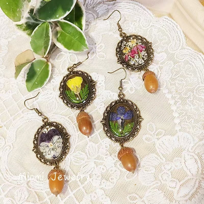 Forest-Style  Handmade Vintage Mori Girl Fresh Minimalist Court Lace Earrings with Real Preserved Flowers