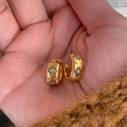 Pure Silver S925 Vintage Gold Eight-Pointed Star Brushed Earrings Retro Design Hollow Four-Leaf Flower Ear Clips