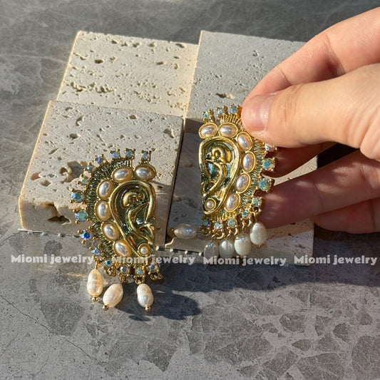 Natural pearl heart shape earring vintage