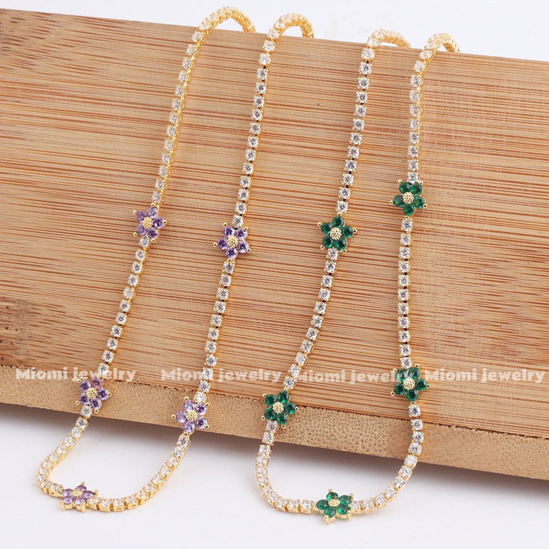 fllower necklace 18k glod