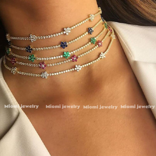 fllower necklace 18k glod