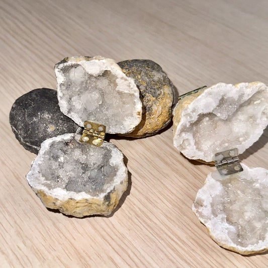 Natural Moroccan crystal hole ring box proposal Confessions office decoration ring Moroccan Corvette