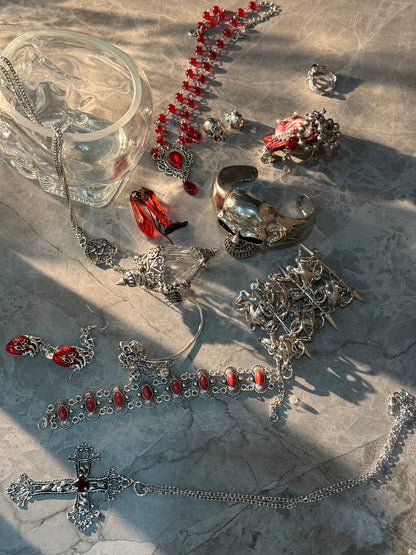customize Gothic-style skull glass cups, mysterious jewelry cups, including original products