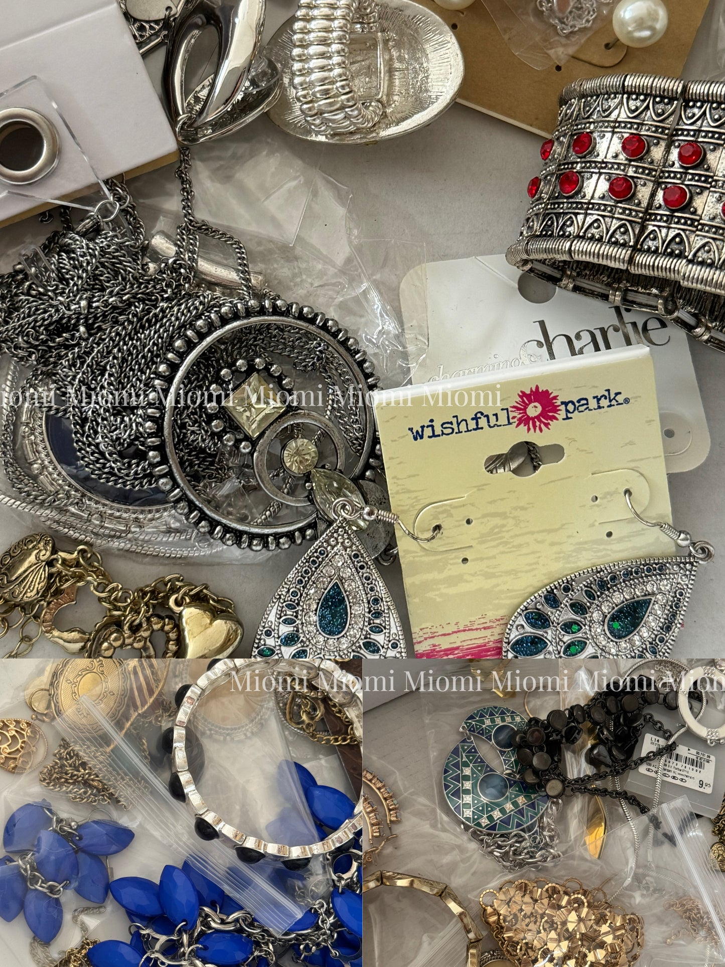 [Old stuff Stock] 30-40 pcs Mystery Jewelry jar old stuff lots of years