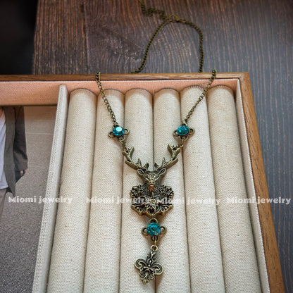 Vintage Moose Diamond-Inlaid Retro Style Original Design Sweater Chain, Retro High-End Necklace