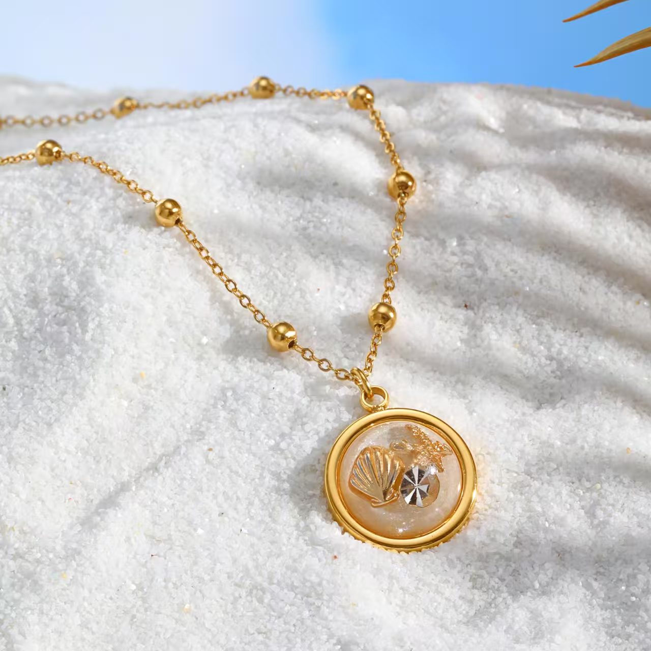 mermaid Ocean-Style Stainless Steel Bead-Separator Chain with Resin Round Pendant - Gold Beach Collarbone Chain
