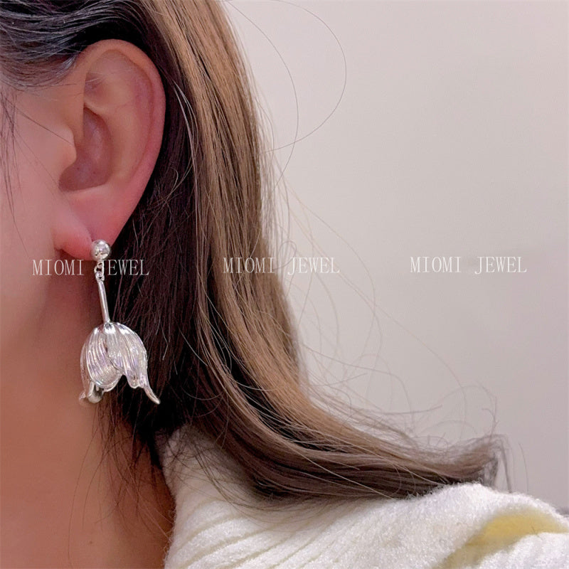 18K Real Gold Plated Metal Minimalist Tulip Flower Earrings Elegant Niche Design Sense Drop Earrings Jewelry