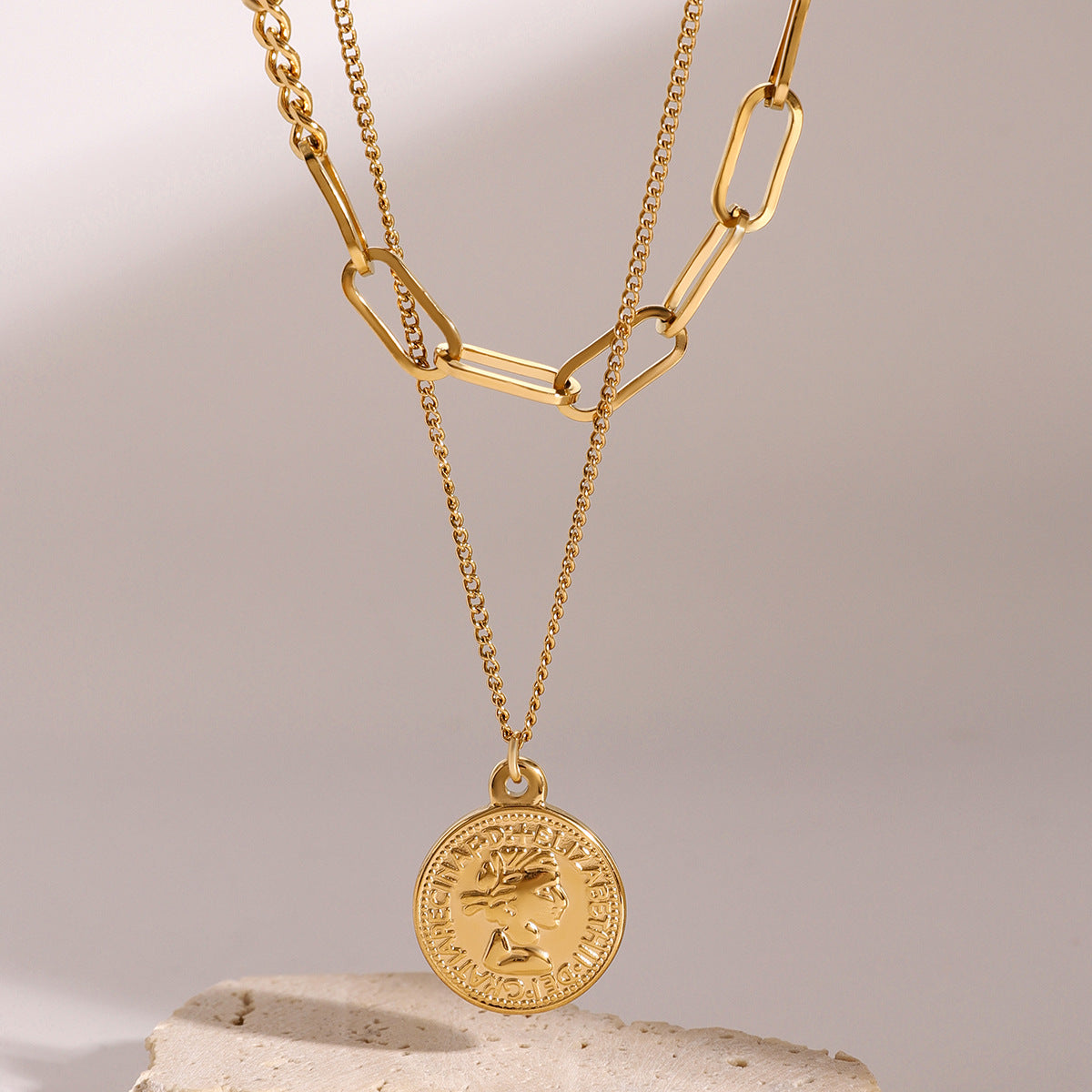 Stainless Steel Gold Multi-layer Necklace High-end Ins Pendant Jewelry Non-fading Titanium Steel Collarbone Chain