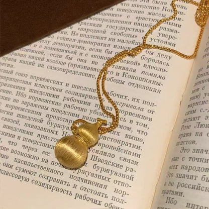 Italian Craft Vintage Style Brushed Gourd Necklace Fashion Versatile High-End Commuting Essential Niche Light Luxury Style