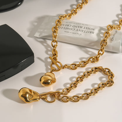 Titanium Steel Necklace Accessories Light Luxury High-end Gold Collarbone Chain Non-fading Stainless Steel Jewelry