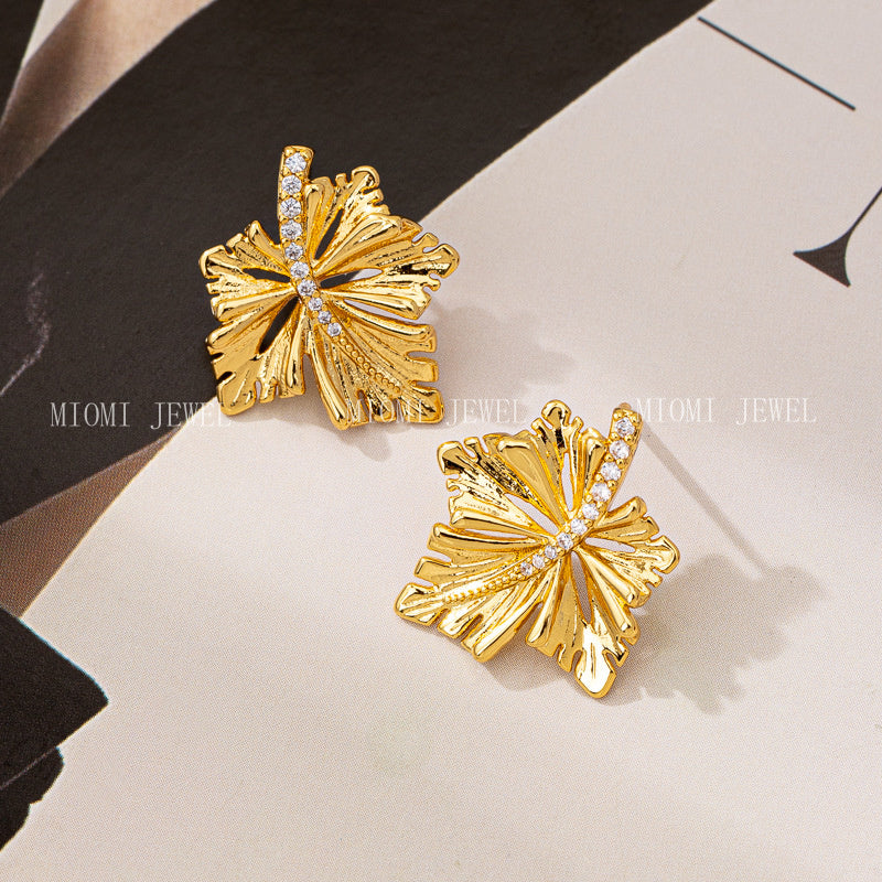 S925 Silver Needle Earrings Maple Leaf 18K Real Gold Earrings for Women Runaway Princess High-end Design Versatile Ear Jewelry