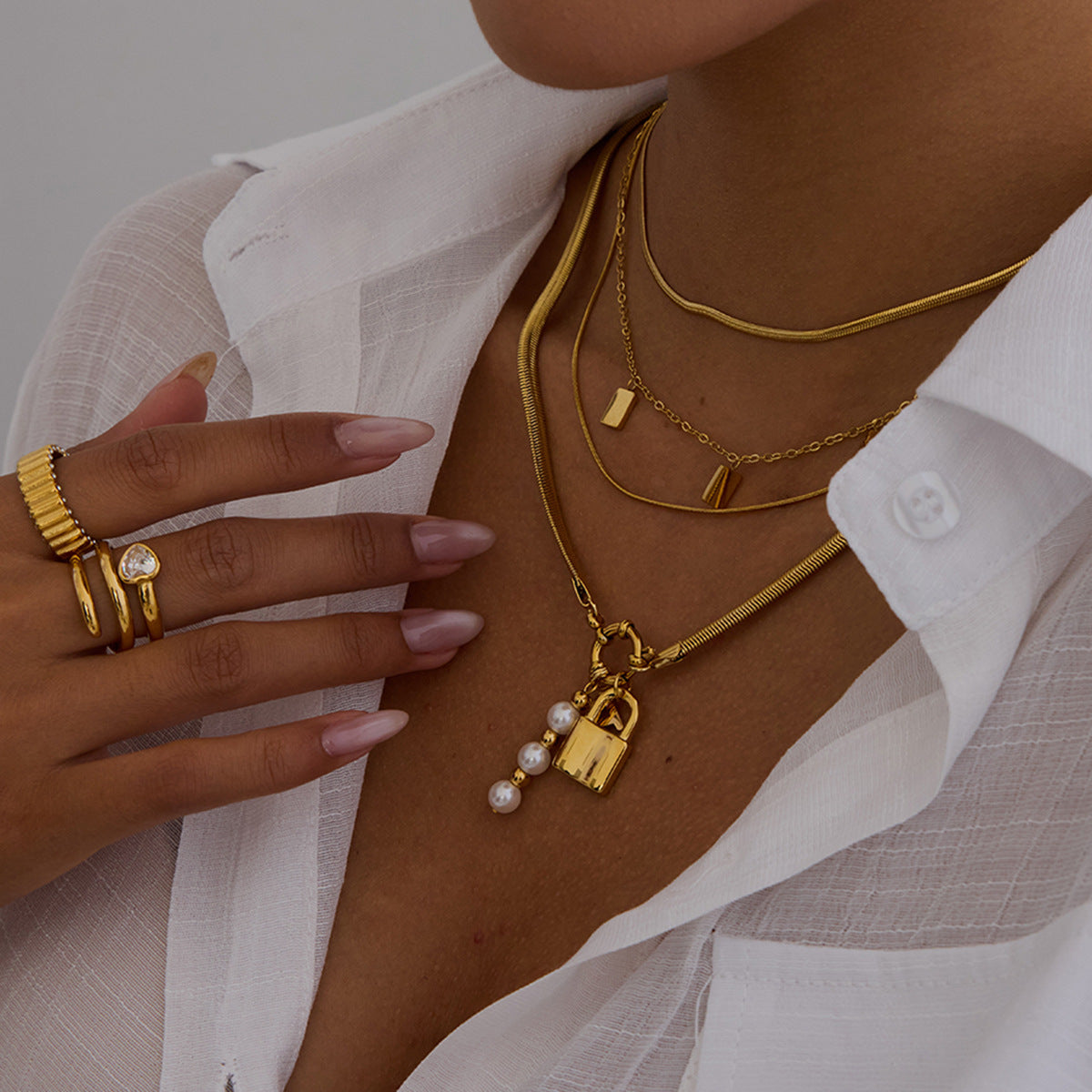 Ring Titanium Steel Non-Fading Jewelry Light Luxury High-End Earrings Pearl Necklace Stainless Steel Bracelet for Women