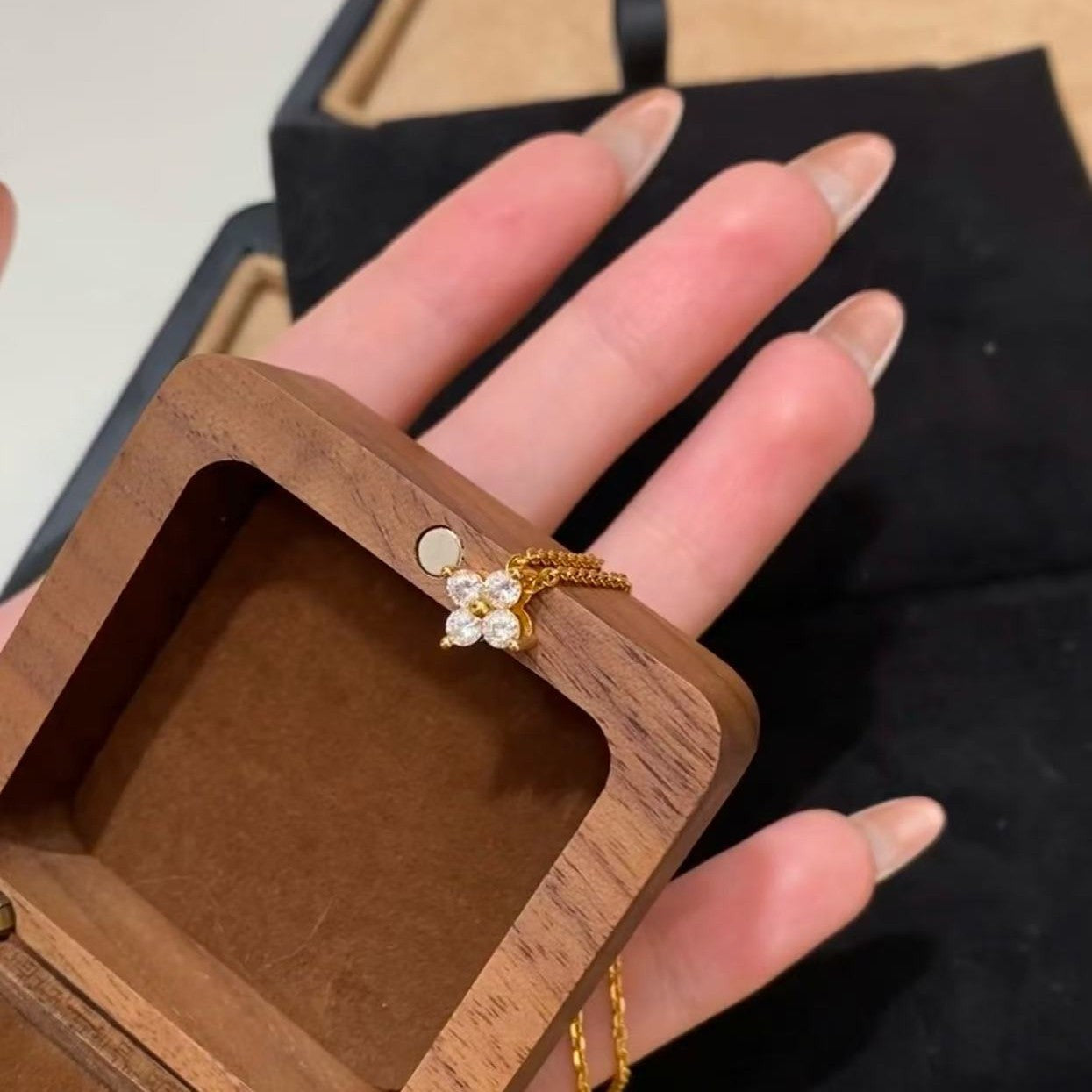 Pure Silver S925 French Retro Dragon Heart Same Style Four-Leaf Clover Detachable Necklace Light Luxury High-End Clavicle Chain for Women