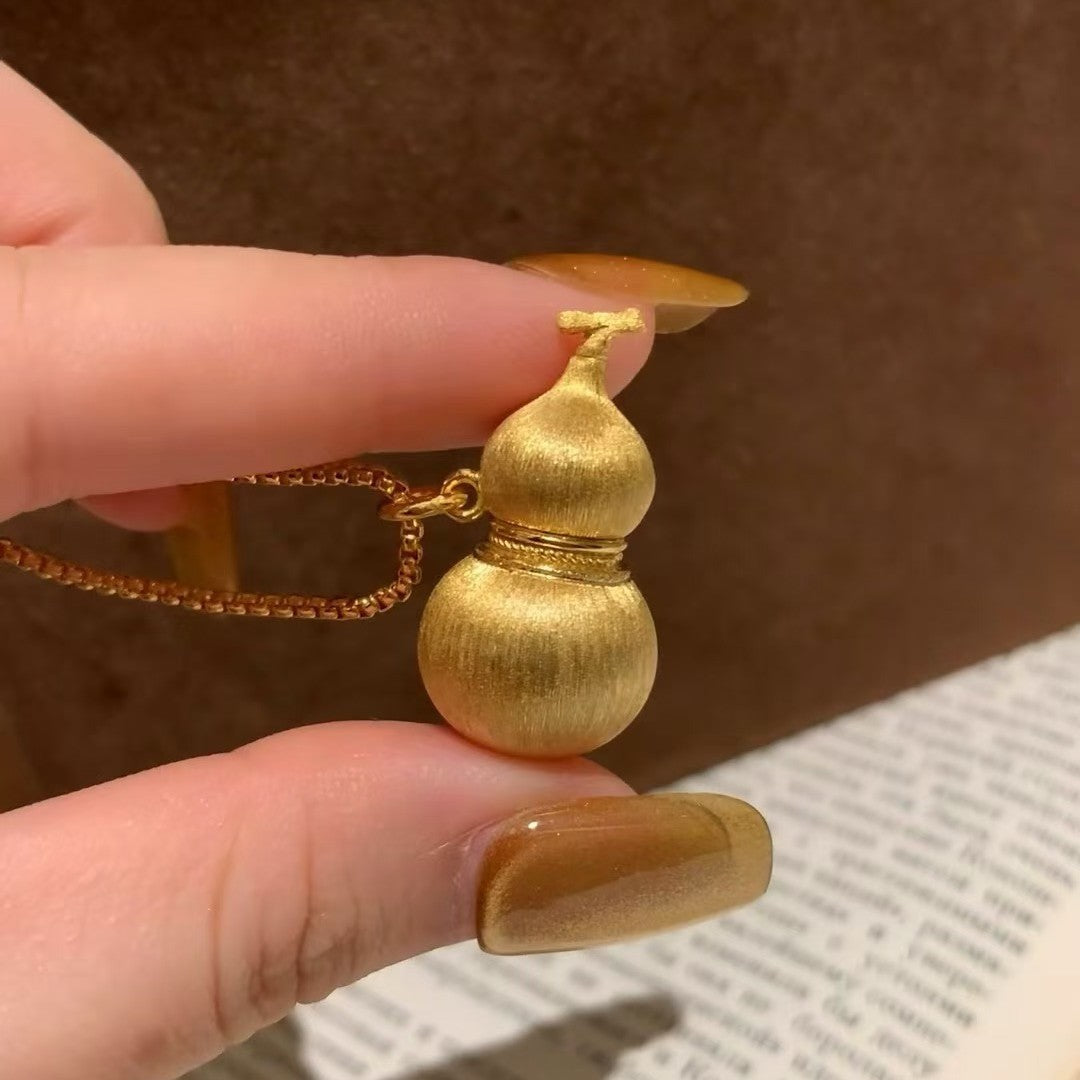 Italian Craft Vintage Style Brushed Gourd Necklace Fashion Versatile High-End Commuting Essential Niche Light Luxury Style