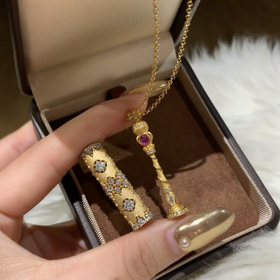 Italian Light Luxury Style Brushed Gold Cylinder Pendant Magic Wand Scepter Necklace for Women Niche Light Luxury High-end Clavicle Chain