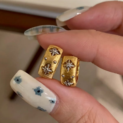 Pure Silver S925 Vintage Gold Eight-Pointed Star Brushed Earrings Retro Design Hollow Four-Leaf Flower Ear Clips