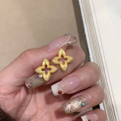 Vintage Brushed Craft Lucky Four-Leaf Clover Earrings Fashionable Commuting Versatile Elegant Earrings High-End Feel Earrings for Women