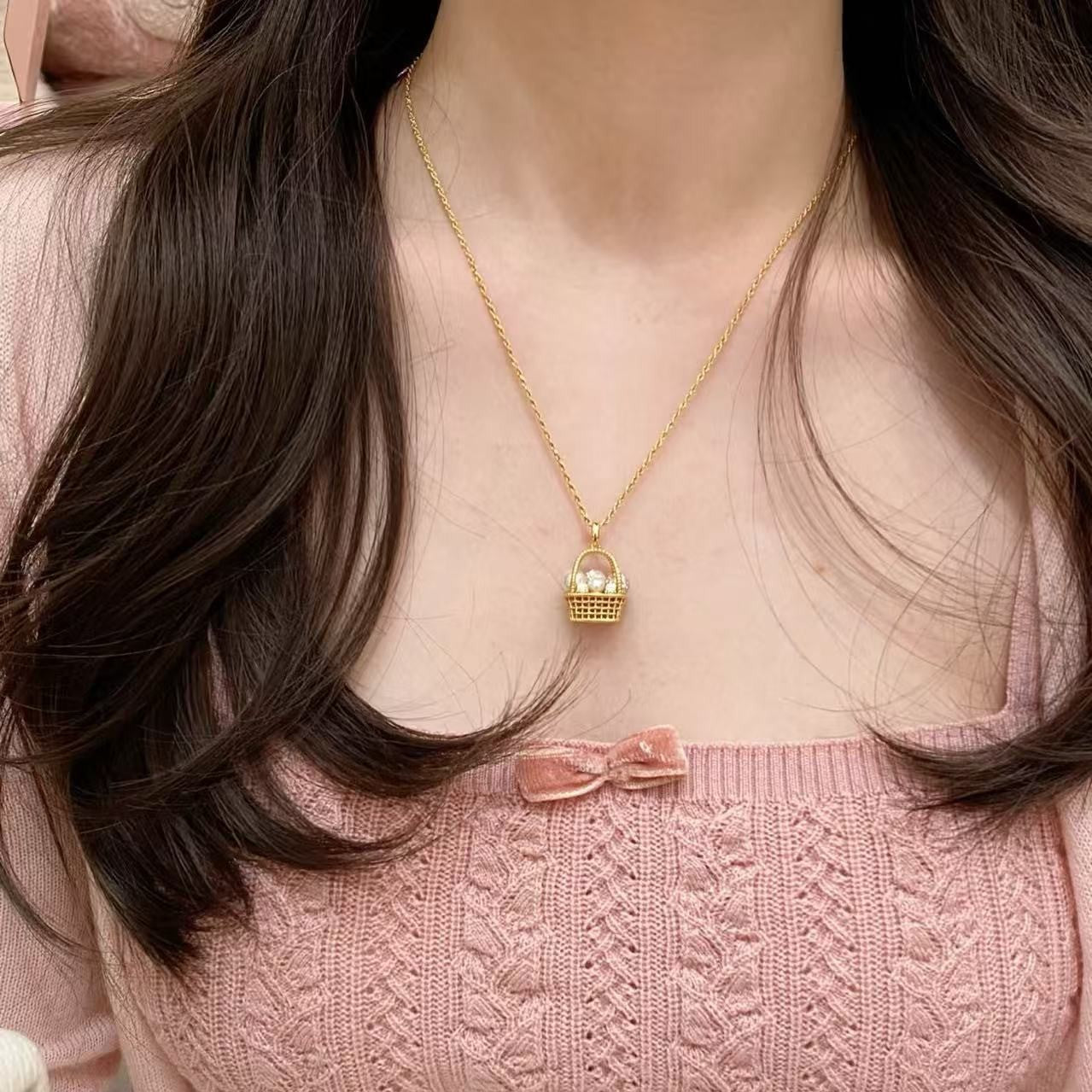 Flower Basket Pearl Necklace Three-Dimensional Woven Basket Niche Design Light Luxury High-End Versatile Style Necklace for Women