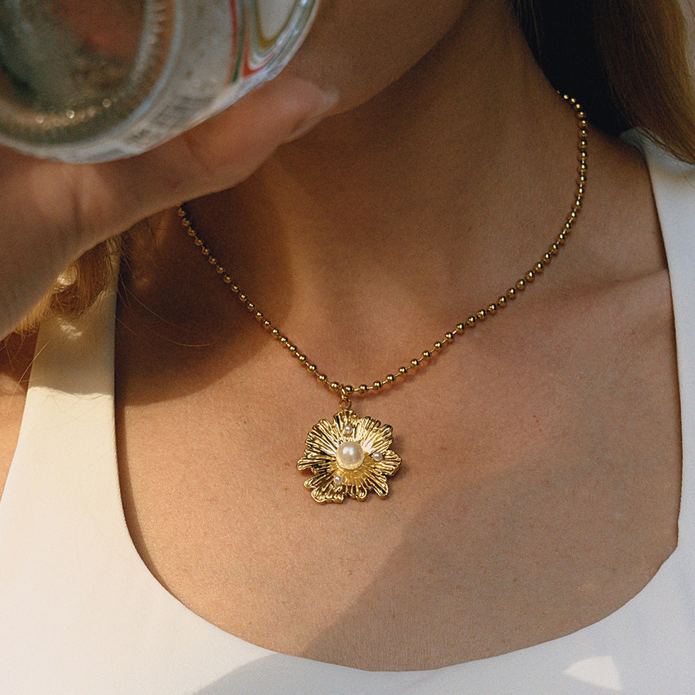 Gold Titanium Steel Imitation Pearl Flower Necklace Accessories Women's High-end Clavicle Chain Stainless Steel Jewelry