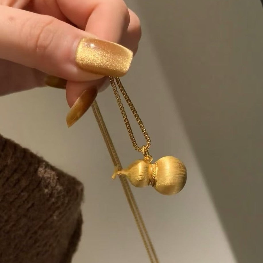 Italian Craft Vintage Style Brushed Gourd Necklace Fashion Versatile High-End Commuting Essential Niche Light Luxury Style