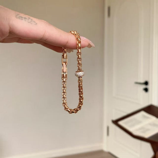 Pure Silver S925F Grape Vine Minimalist Interlocking Bracelet Light Luxury Smooth Versatile High-end Feel