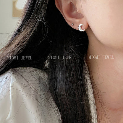 S925 Sterling Silver Textured Moon Earrings Studs for Women, Niche Design with High-end Feel, Korean Minimalist Style Earrings