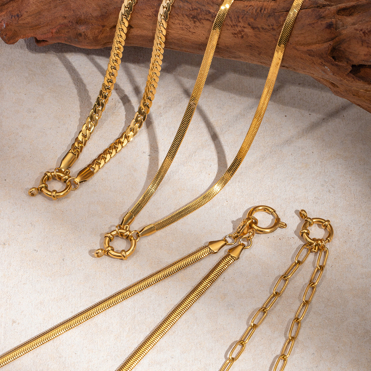 INS Trend Retro Necklace for Women High-end Simple Minimalist Style Multi-layer Chain Collarbone 18k Gold Choker