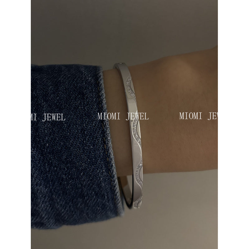 2025 New Stainless Steel Bracelet Hot-Selling Luxury High-End Micro-Paved Zirconia High-Grade Women's Bracelet