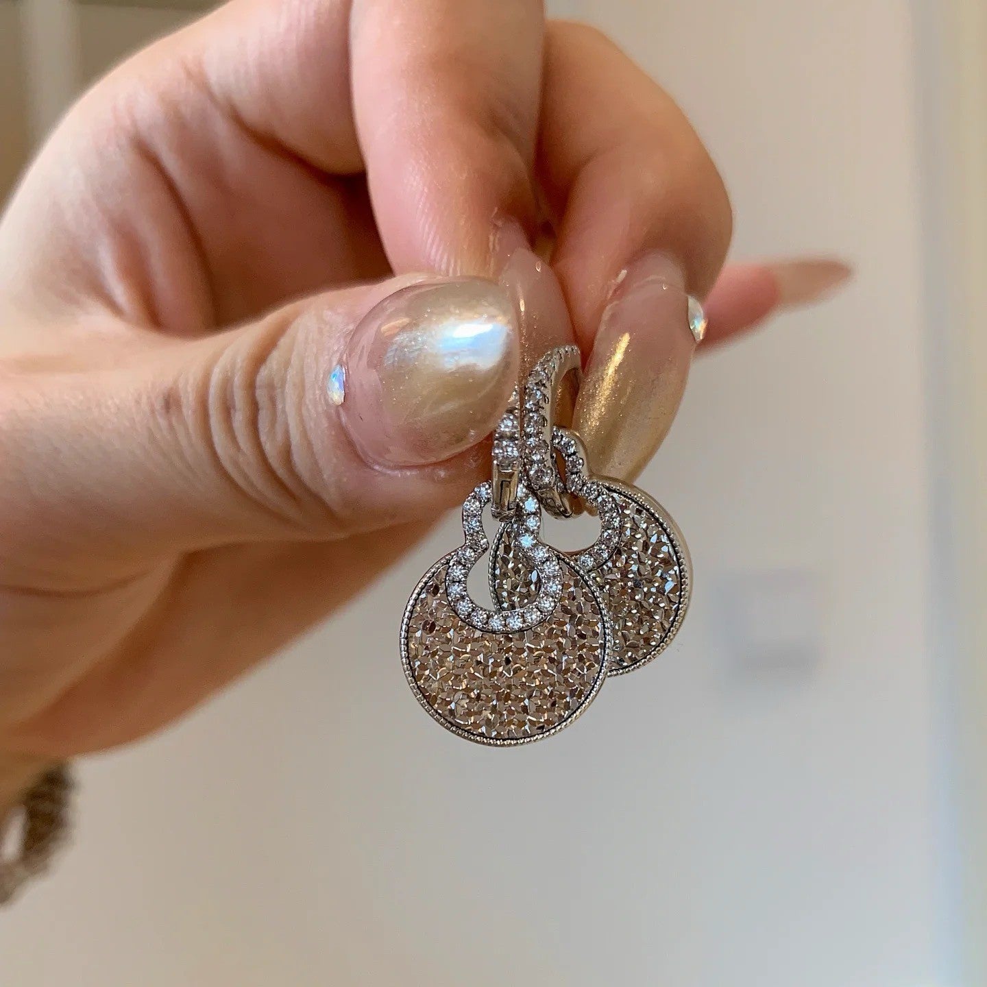 Pure Silver S925 CNC Craft Ice Crushed Gourd Earrings Light Luxury High-end Socialite Elegant Chanel Style Earrings