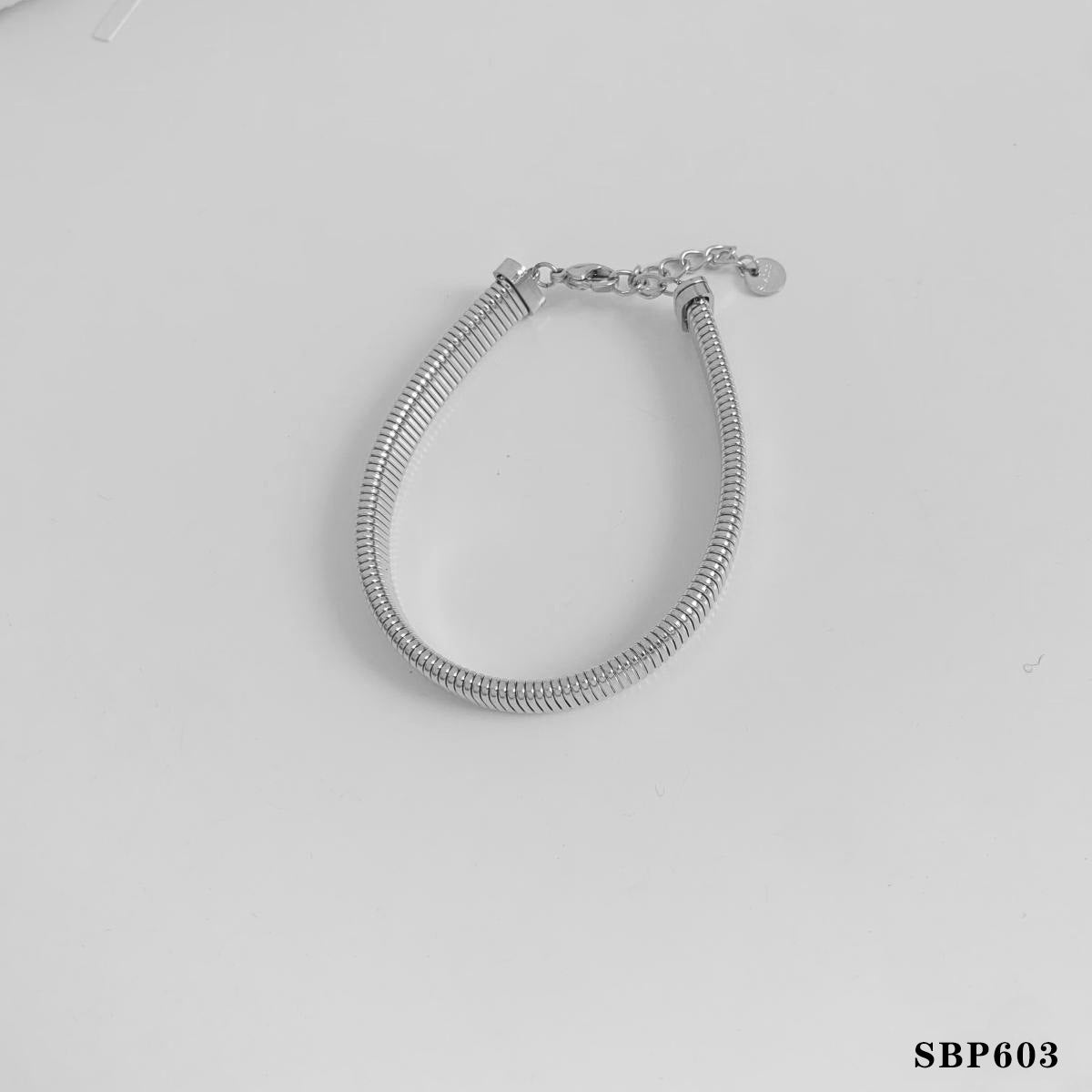 Stackable Bracelet Set Combination Stainless Steel Exquisite Diamond-Encrusted Wide Strap Mesh Chain Heart Bracelet Versatile Set