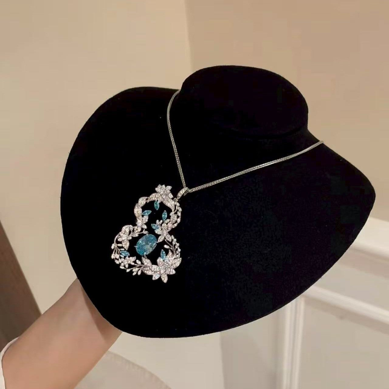 Pure Silver S925 High-End Luxury High Carbon Diamond Aquamarine Zircon Gourd Necklace Cool Vintage Temperament Collarbone Chain