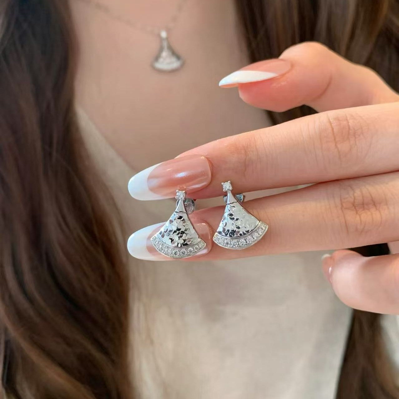 Pure Silver S925 CNC Craft Ice Crush Skirt Earrings Light Luxury Niche Sparkling Simple High-end Feel Earrings New Model