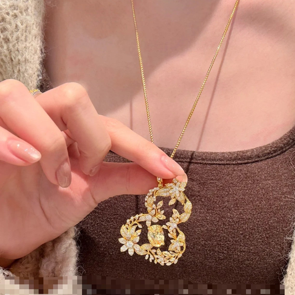 Silver S925 High-End Light Luxury Floral Full-Inlaid Yellow Diamond Gourd Sweater Chain Cool and Elegant Exquisite Collarbone Chain